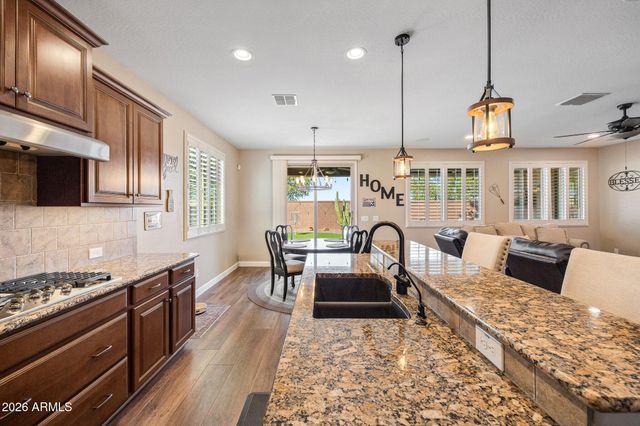 782 W HONEY LOCUST Avenue, Queen Creek, AZ 85140