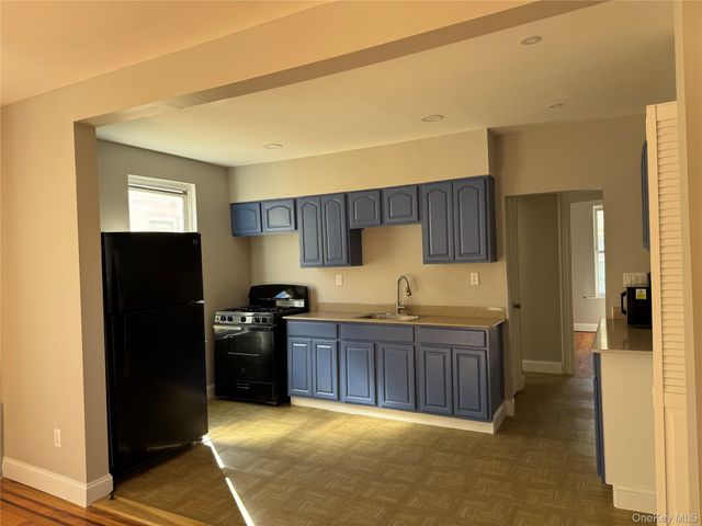 4229 Grace Avenue, Bronx, NY 10466