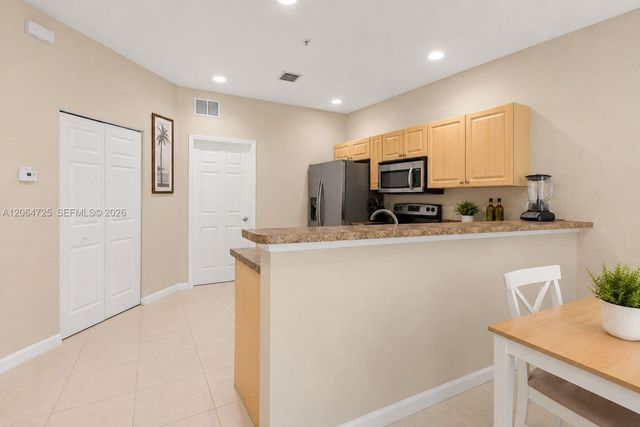 1993 Marsh Harbor Dr, Riviera Beach, FL 33404