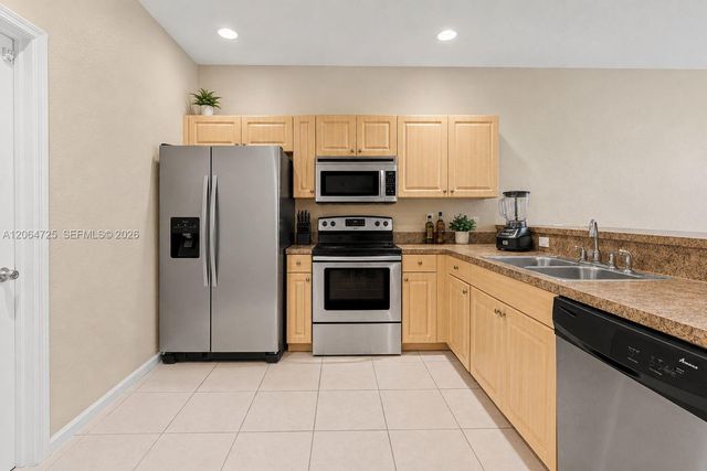 1993 Marsh Harbor Dr, Riviera Beach, FL 33404