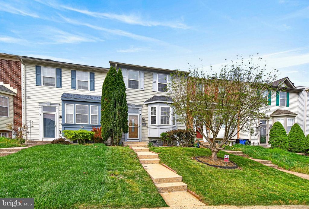 Image 12 of property listing at 12 PARKHILL PL, Baltimore, MD 21236