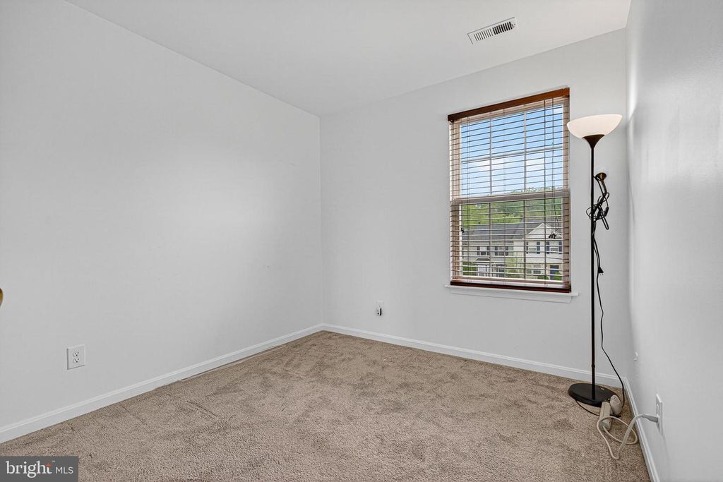 Image 18 of property listing at 12 PARKHILL PL, Baltimore, MD 21236
