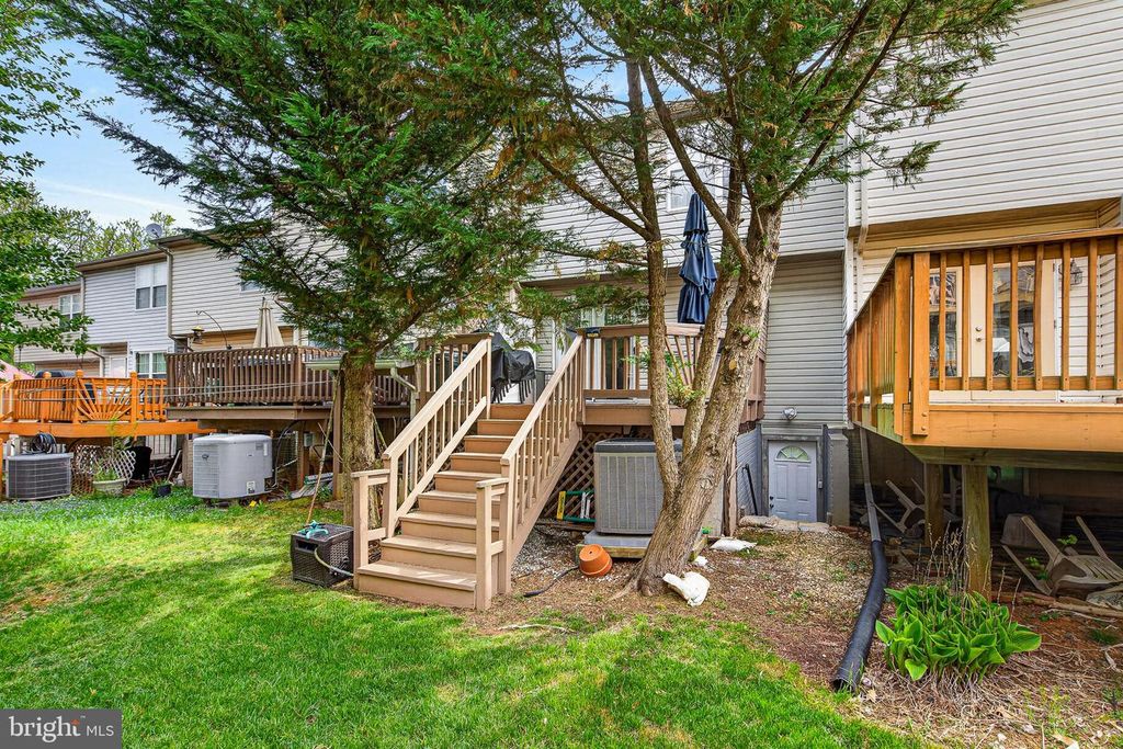 Image 22 of property listing at 12 PARKHILL PL, Baltimore, MD 21236