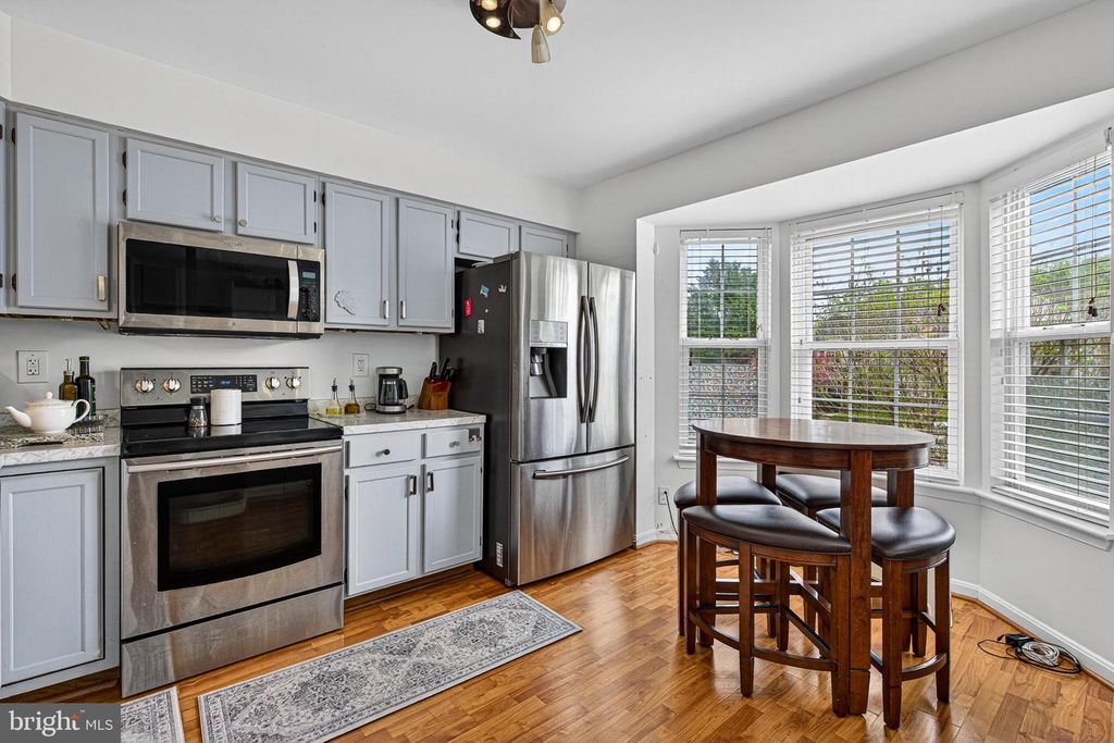 Image 4 of property listing at 12 PARKHILL PL, Baltimore, MD 21236