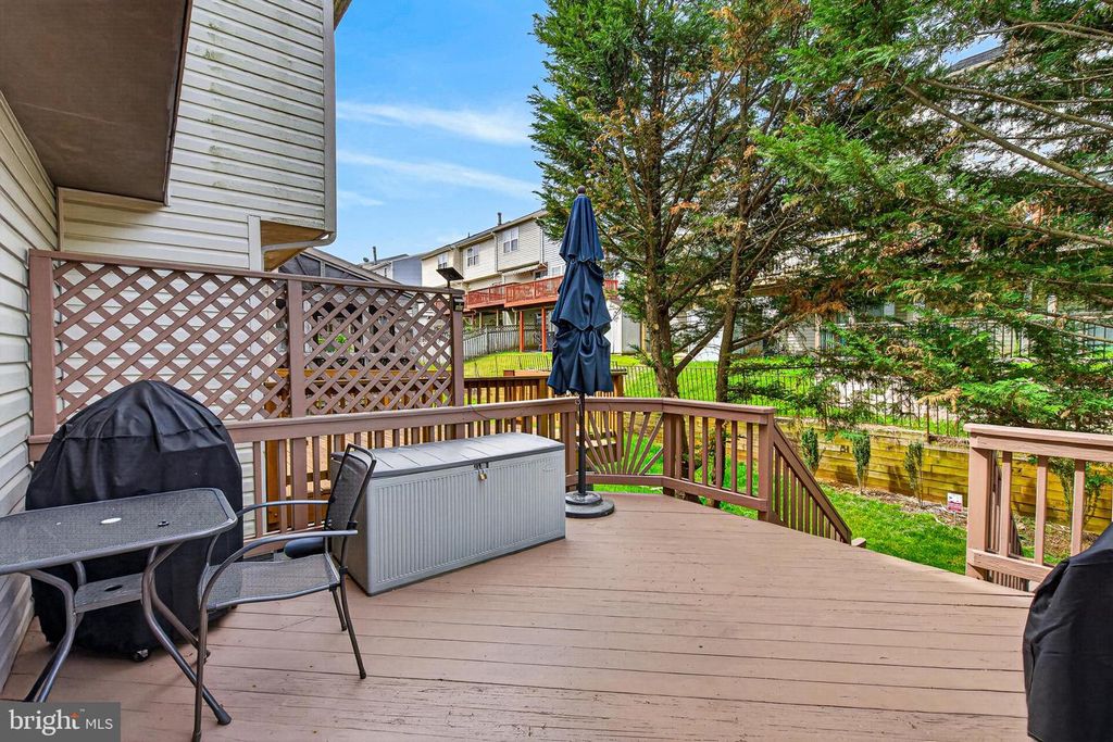 Image 6 of property listing at 12 PARKHILL PL, Baltimore, MD 21236