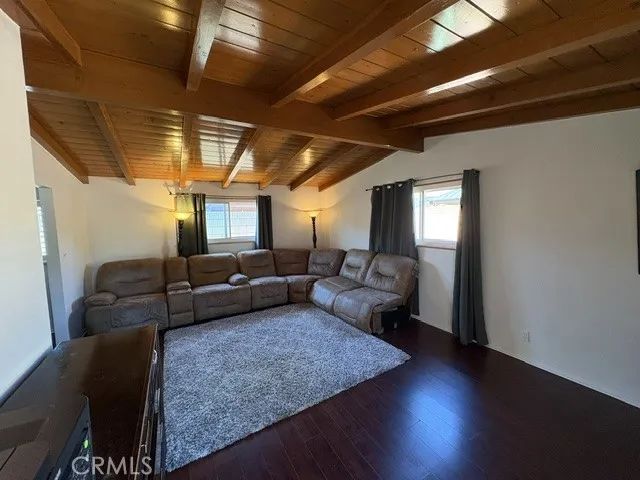 3221 E Janice, Long Beach, CA 90805
