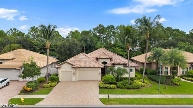 7267 Acorn WAY, Naples, FL 34119