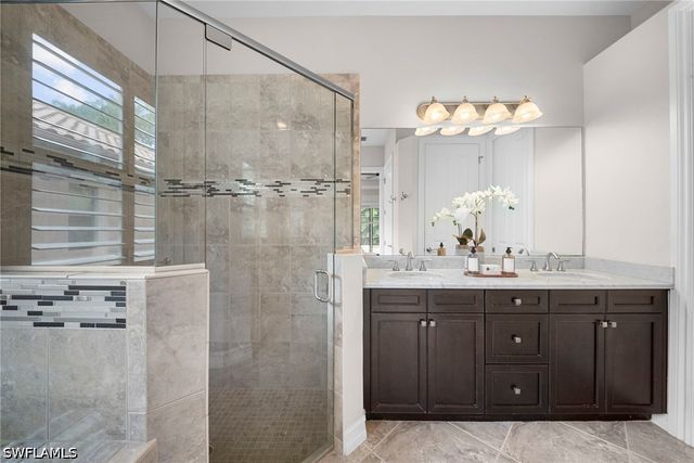7267 Acorn WAY, Naples, FL 34119