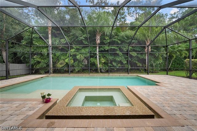 7267 Acorn WAY, Naples, FL 34119
