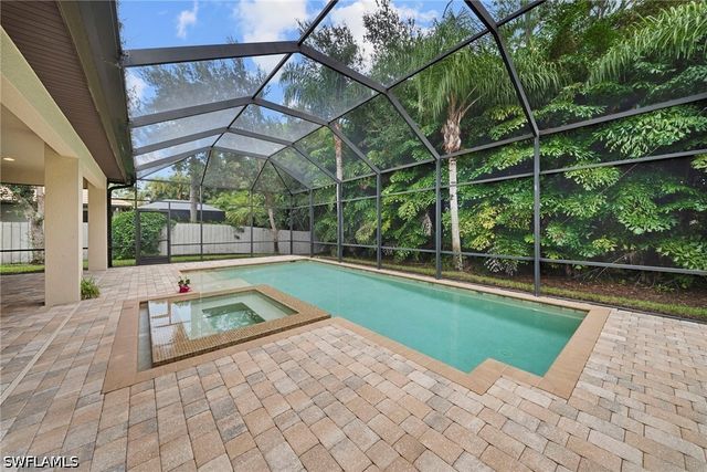 7267 Acorn WAY, Naples, FL 34119