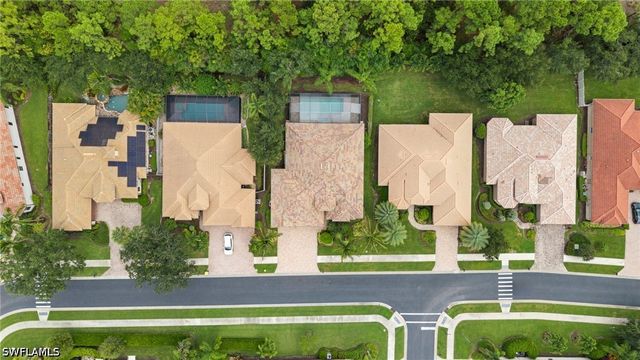 7267 Acorn WAY, Naples, FL 34119