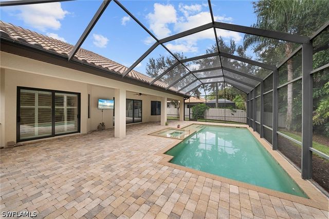 7267 Acorn WAY, Naples, FL 34119
