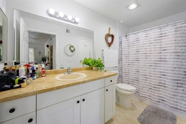 777 Riverside Dr 1521, Coral Springs, FL 33071