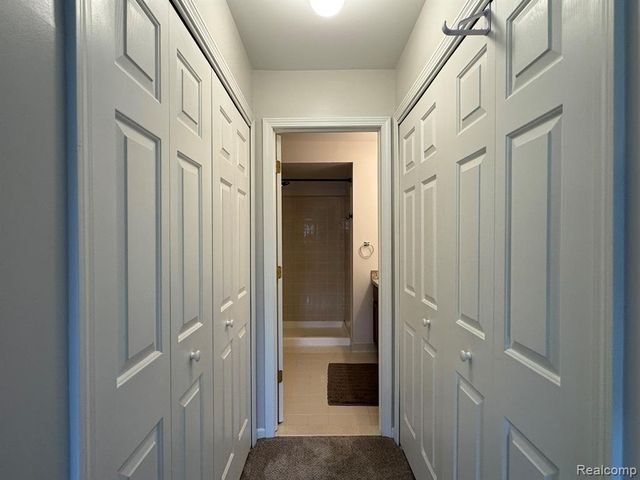 53240 Glen Oak Drive, Chesterfield, MI 48051