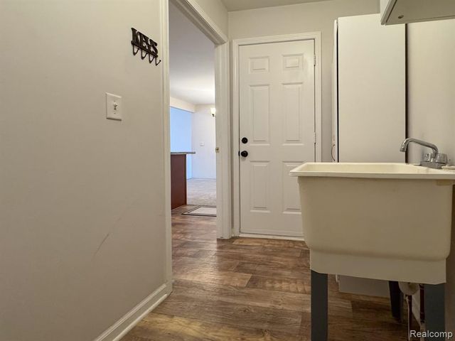 53240 Glen Oak Drive, Chesterfield, MI 48051