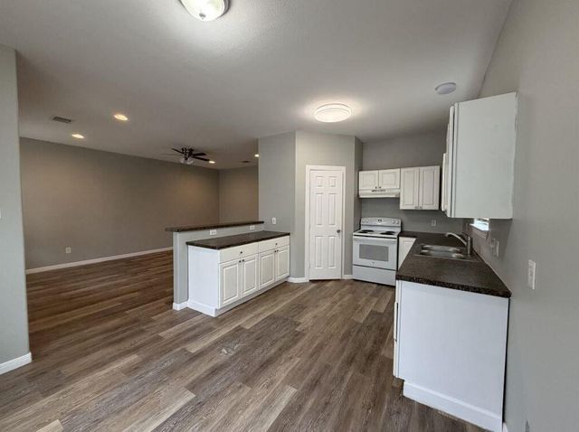 3118 Barberry Drive B, Houston, TX 77051