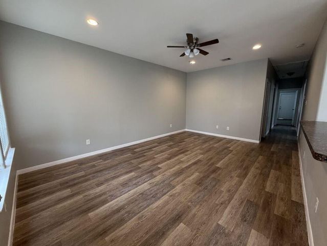 3118 Barberry Drive B, Houston, TX 77051