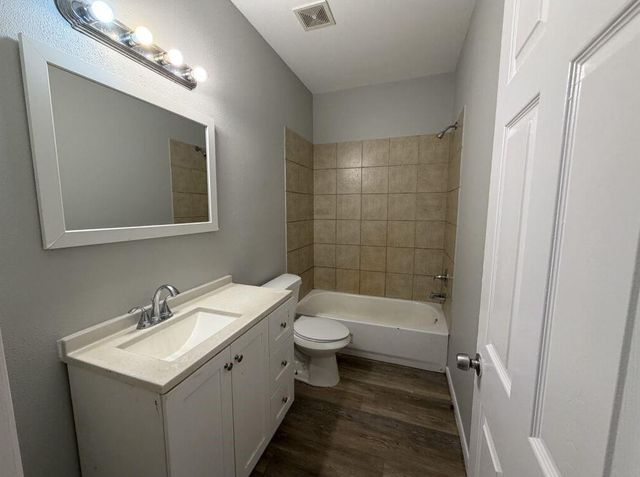 3118 Barberry Drive B, Houston, TX 77051