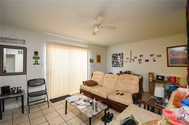 1805 Rosemary Avenue, Victoria, TX 77901