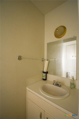 1805 Rosemary Avenue, Victoria, TX 77901