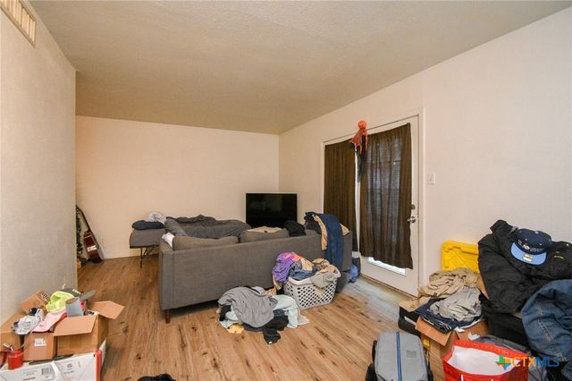 1805 Rosemary Avenue, Victoria, TX 77901