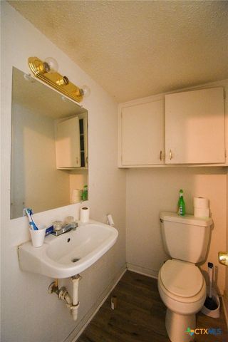 1805 Rosemary Avenue, Victoria, TX 77901