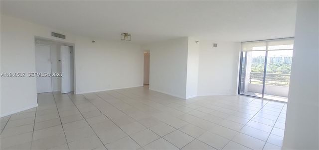 3300 NE 191st Street 501, Aventura, FL 33180