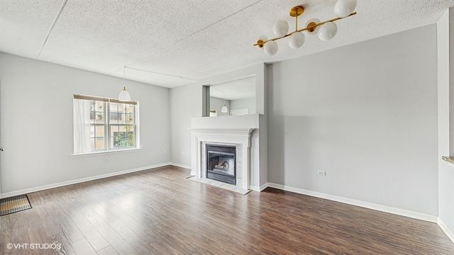 210 N Addison Avenue 202, Elmhurst, IL 60126