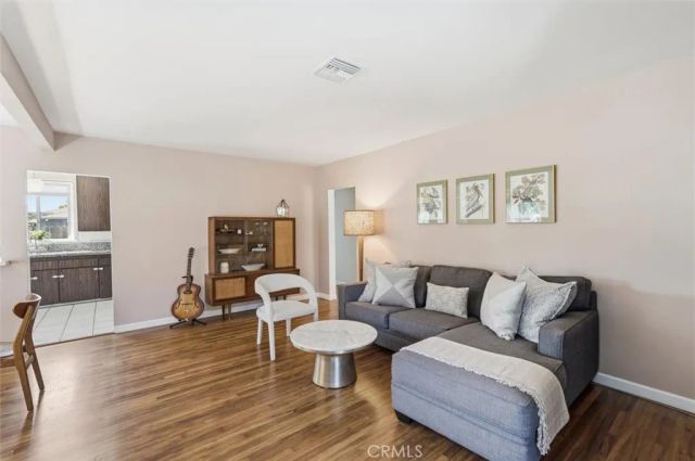 1513 W 211th Street, Torrance, CA 90501