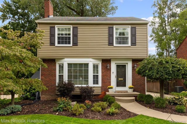 1516 Edgewood Drive, Royal Oak, MI 48067