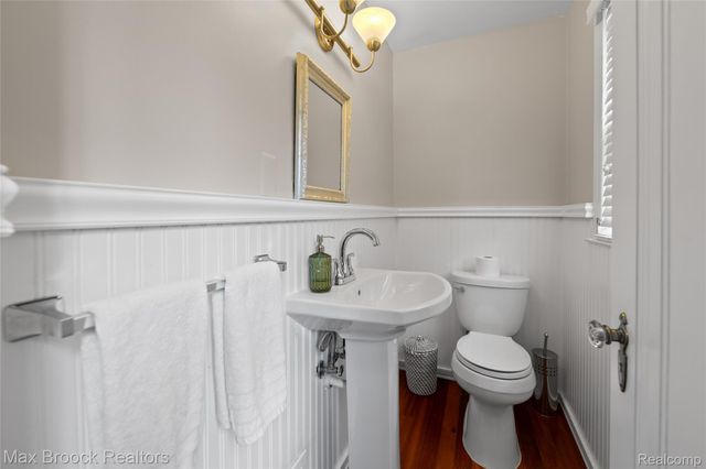 1516 Edgewood Drive, Royal Oak, MI 48067