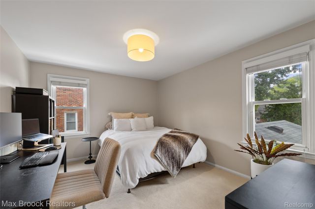 1516 Edgewood Drive, Royal Oak, MI 48067