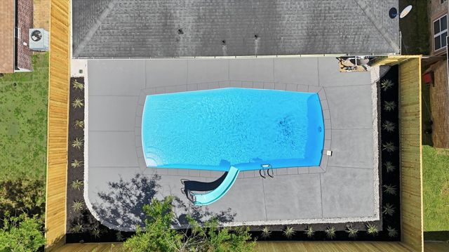 2505 Holly Court, Galveston, TX 77551