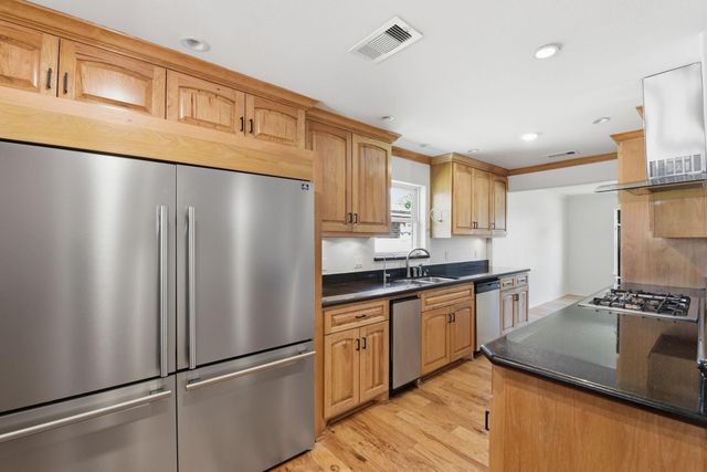 2505 Holly Court, Galveston, TX 77551