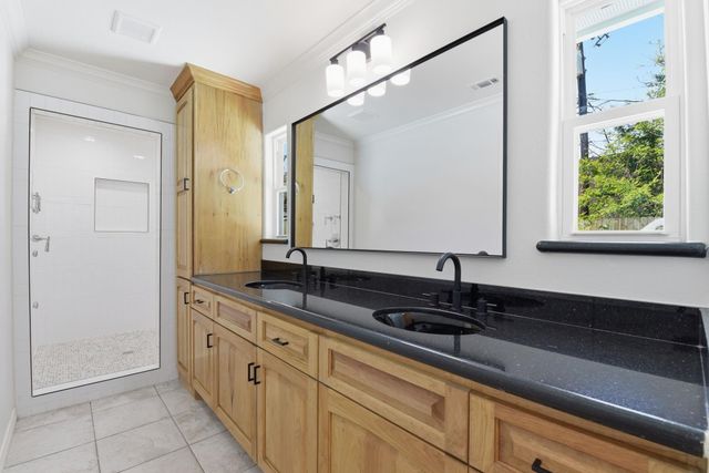 2505 Holly Court, Galveston, TX 77551