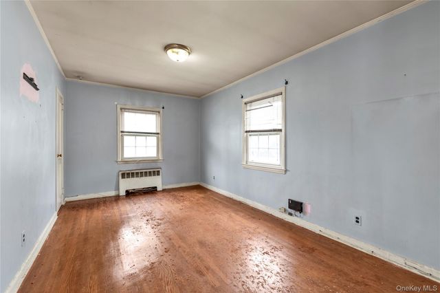 85-22 218th Street, Hollis Hills, NY 11427