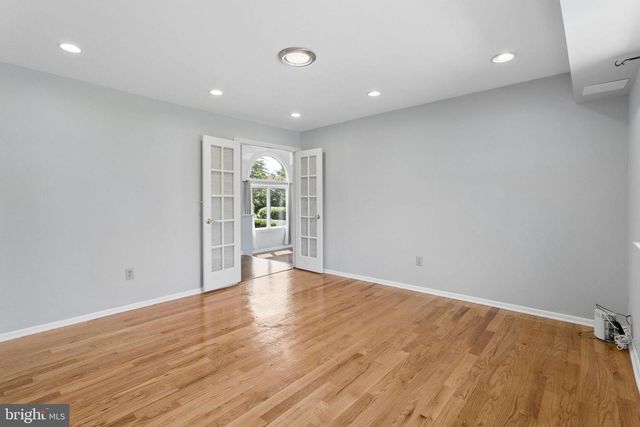 32 COUNTRY WALK, Cherry Hill, NJ 08003