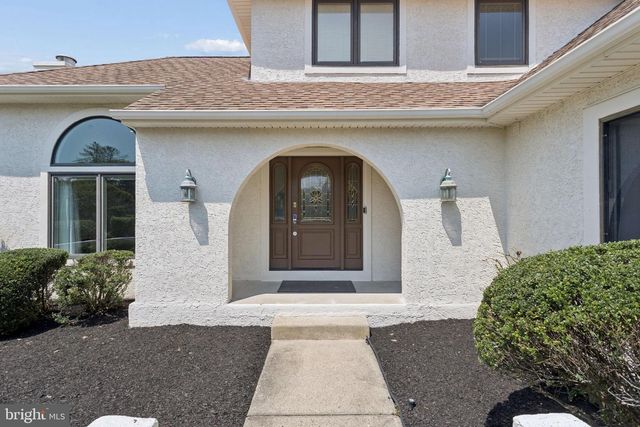 32 COUNTRY WALK, Cherry Hill, NJ 08003