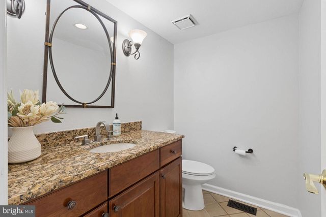 32 COUNTRY WALK, Cherry Hill, NJ 08003