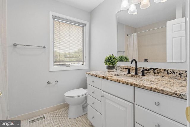 32 COUNTRY WALK, Cherry Hill, NJ 08003