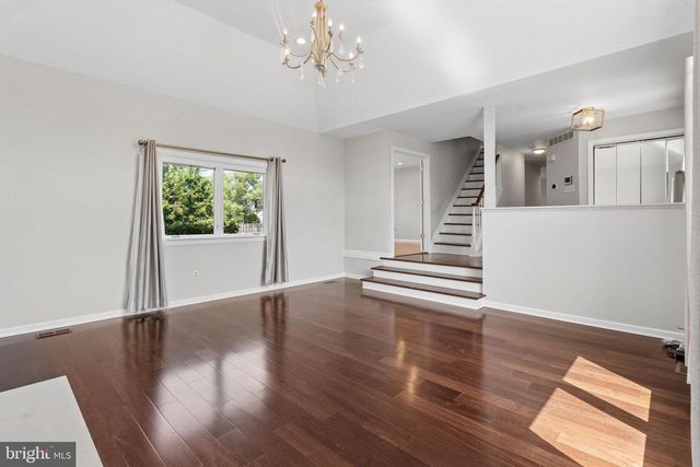32 COUNTRY WALK, Cherry Hill, NJ 08003