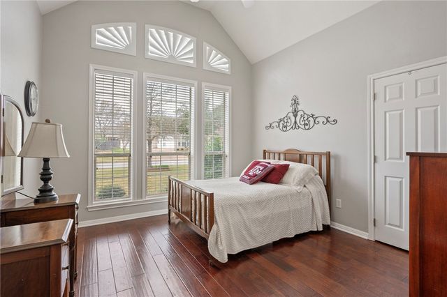 704 Prestwick Court, College Station, TX 77845