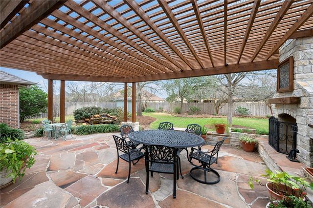 704 Prestwick Court, College Station, TX 77845