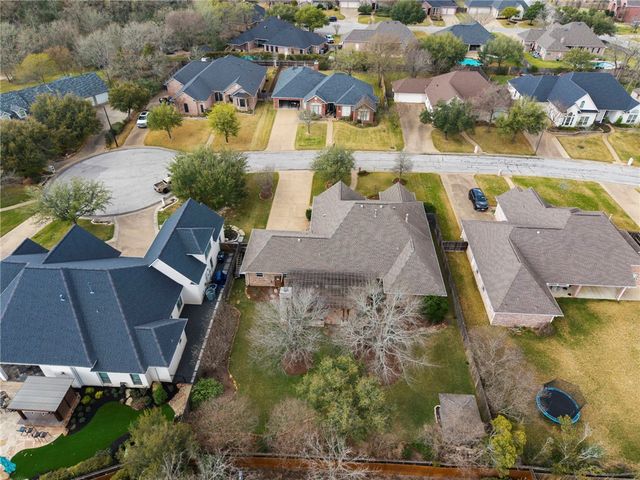 704 Prestwick Court, College Station, TX 77845
