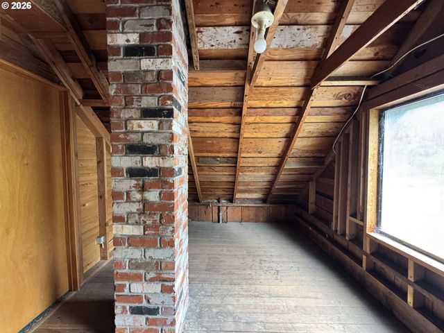 735 3RD Ave, Gearhart, OR 97138