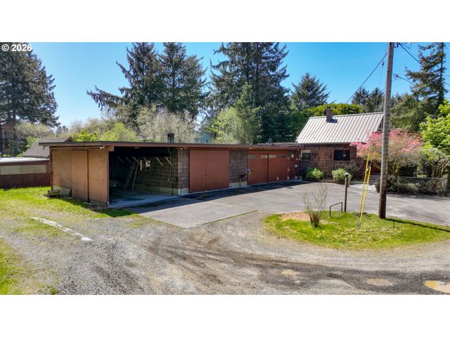 735 3RD Ave, Gearhart, OR 97138