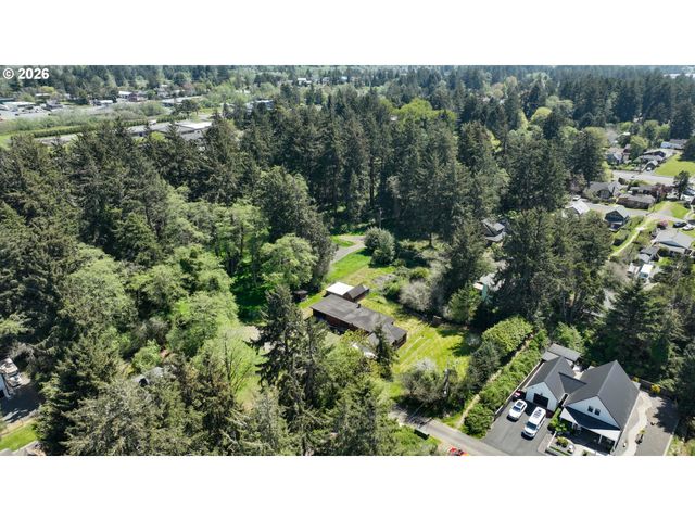 735 3RD Ave, Gearhart, OR 97138
