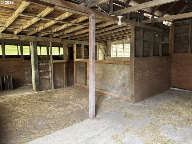 735 3RD Ave, Gearhart, OR 97138