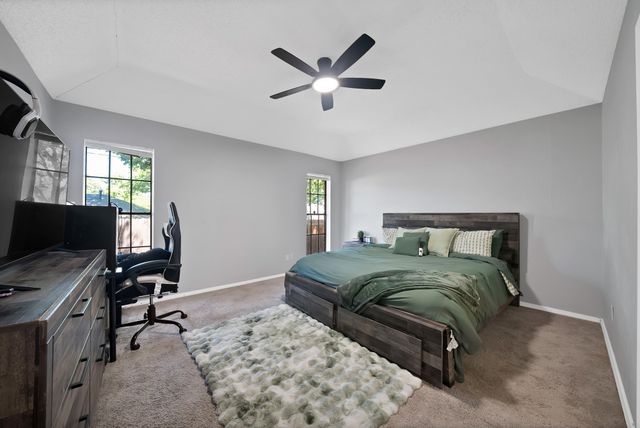 5715 Trail Crest Drive, Arlington, TX 76017
