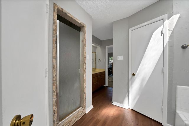 5715 Trail Crest Drive, Arlington, TX 76017
